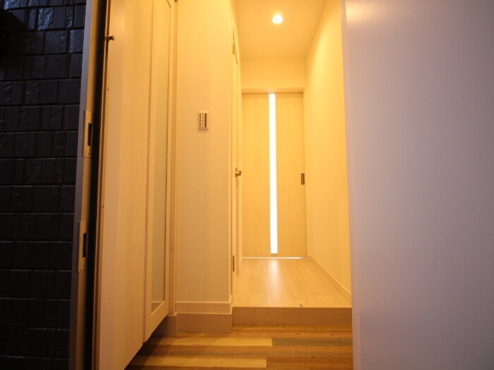 物件内観写真19　(廊下)