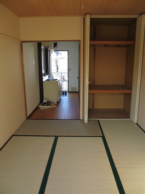 物件内観写真7　(居室)