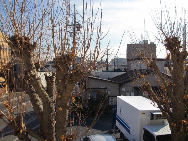 物件内観写真14　(室内からの展望)