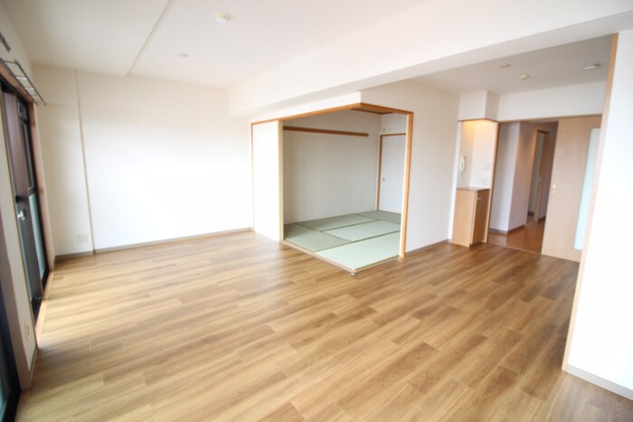 物件内観写真8　(居室)