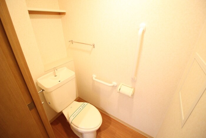 物件内観写真21　(トイレ)