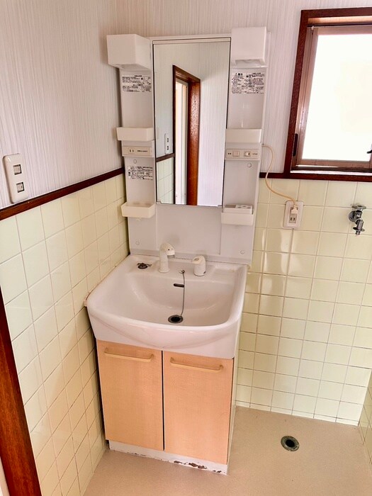 物件内観写真13　(洗面)