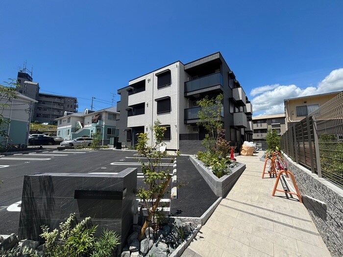 物件外観写真2　(外観写真)