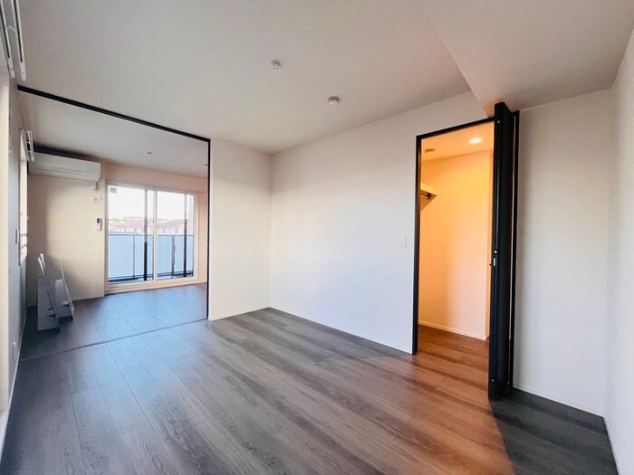 物件内観写真8　(居室)