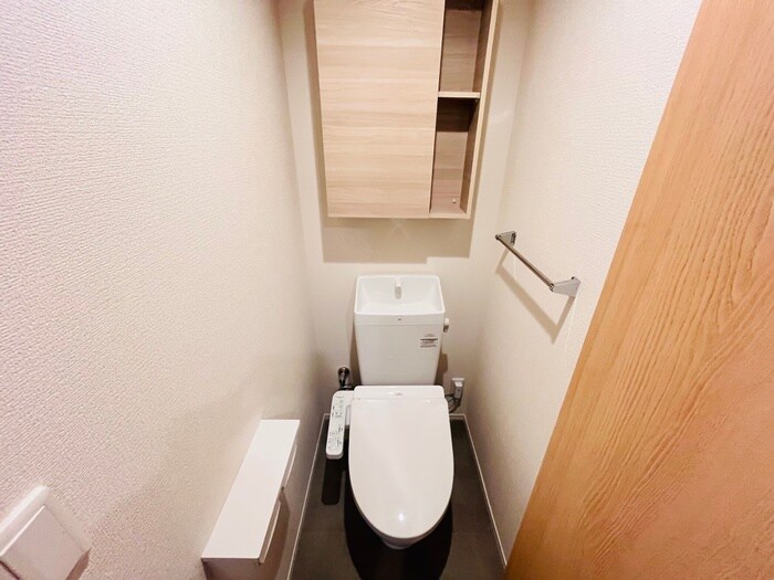 物件内観写真11　(トイレ)