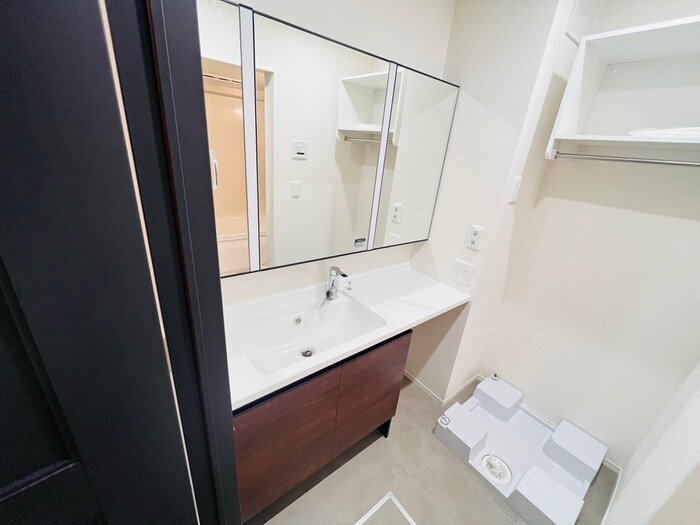 物件内観写真12　(洗面)