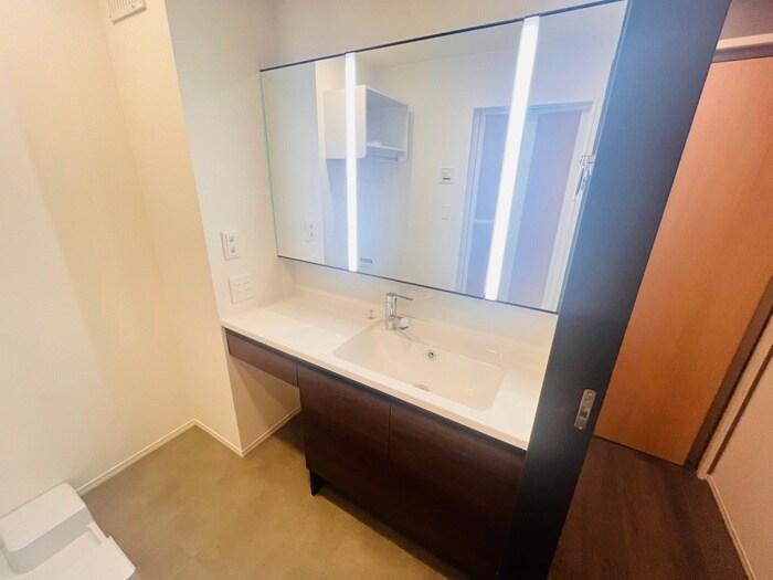 物件内観写真12　(洗面)