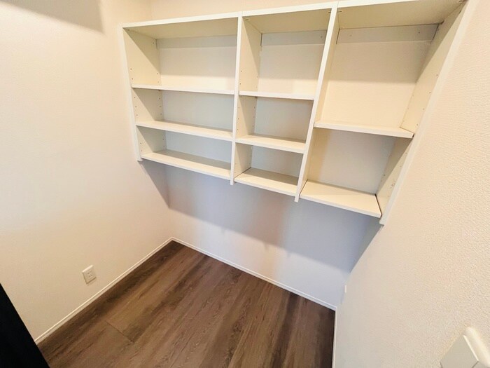 物件内観写真13　(収納)