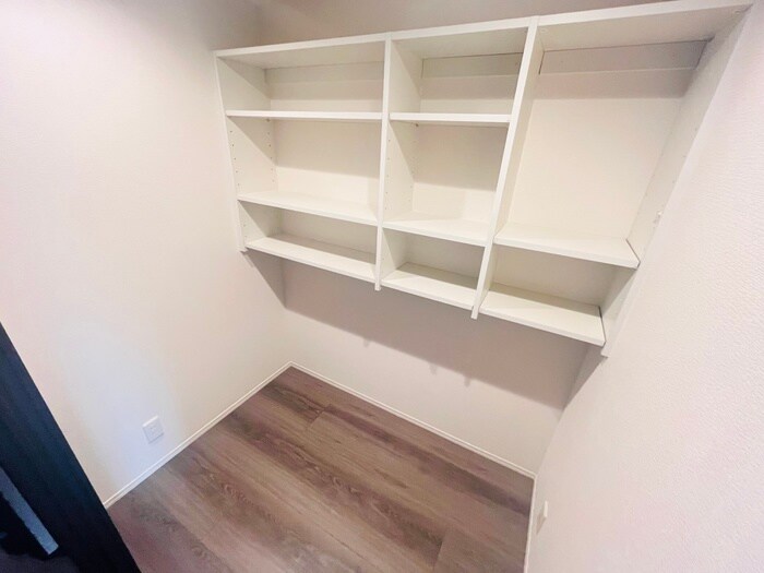 物件内観写真13　(収納)