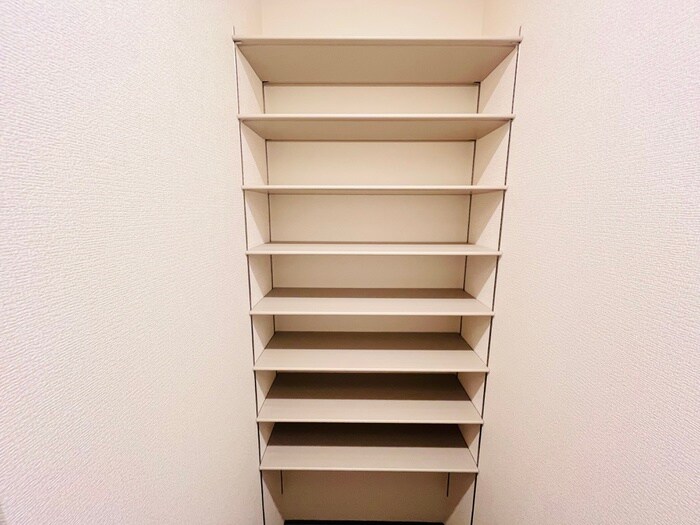 物件内観写真14　(靴箱)