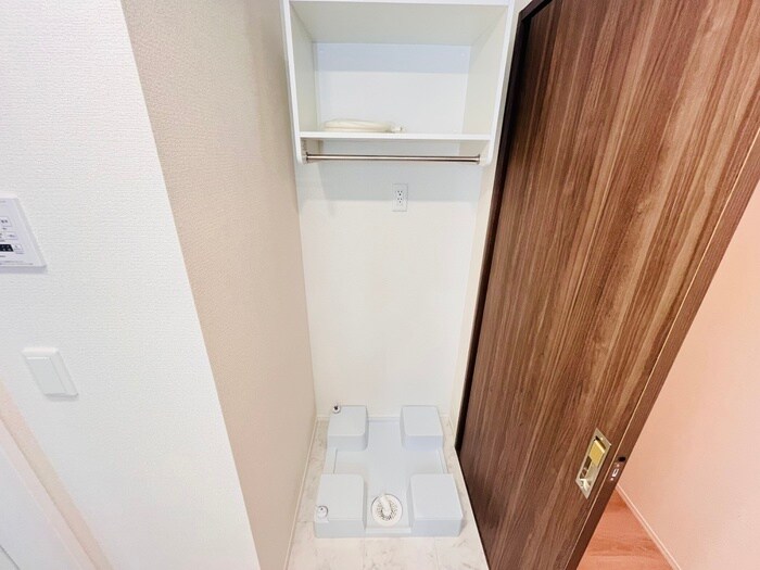 物件内観写真15　(洗濯機置場)