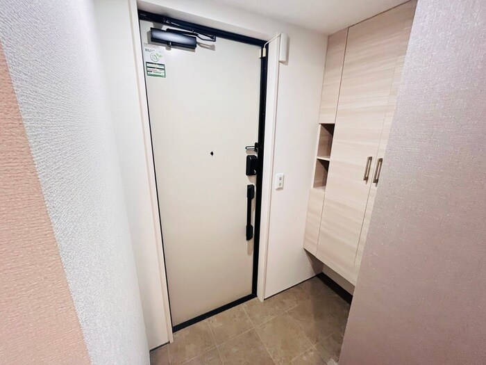 物件内観写真17　(玄関)
