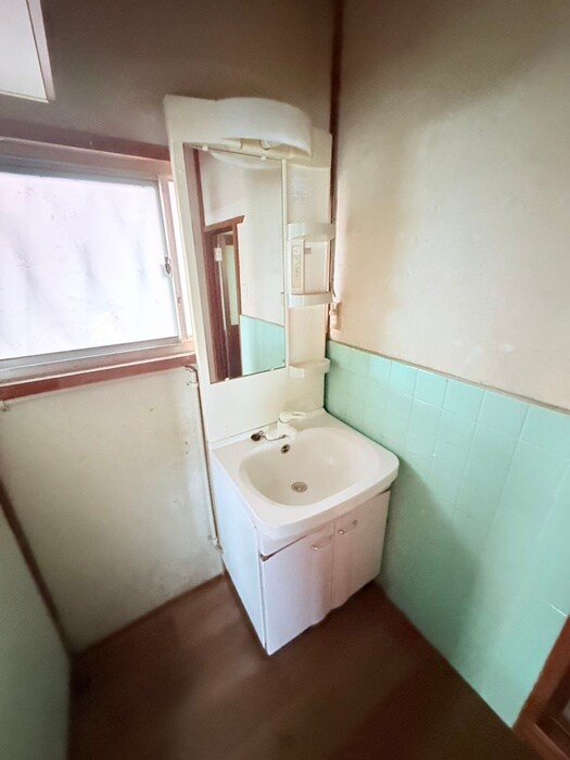 物件内観写真12　(洗面)