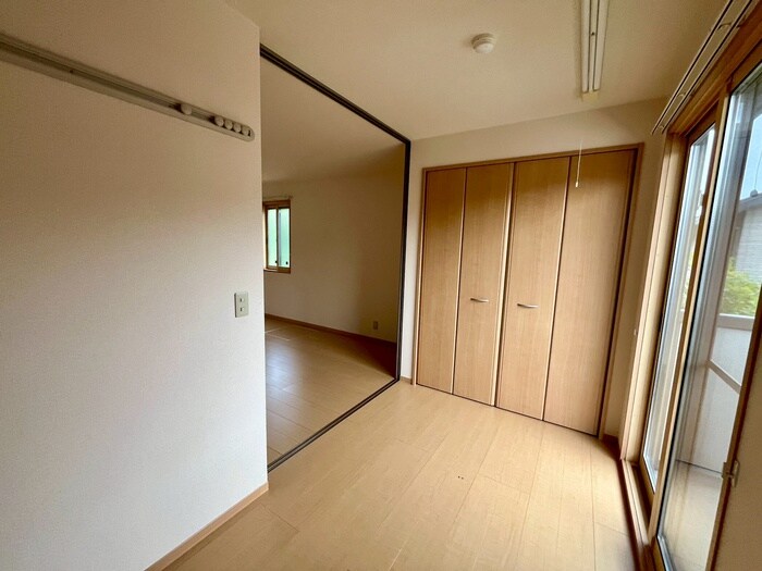 物件内観写真11　(居室)