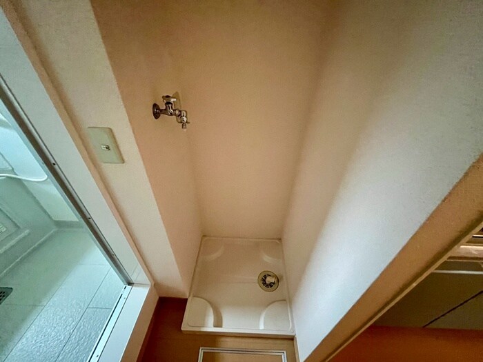 物件内観写真20　(洗濯機置場)