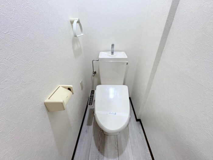 物件内観写真13　(トイレ)