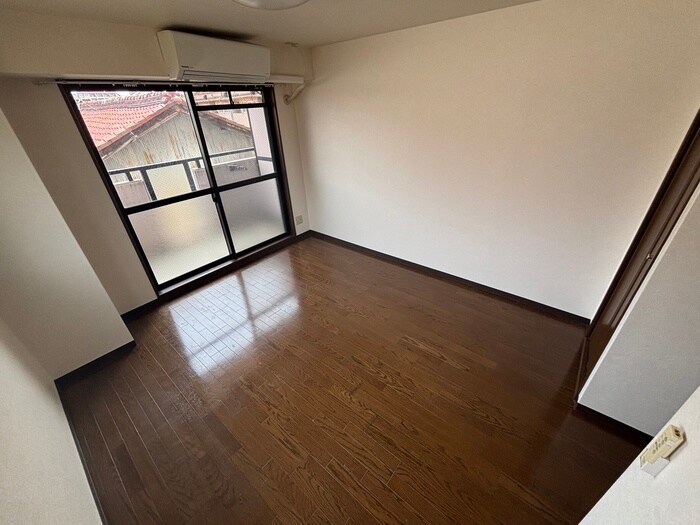 物件内観写真18　(居室)