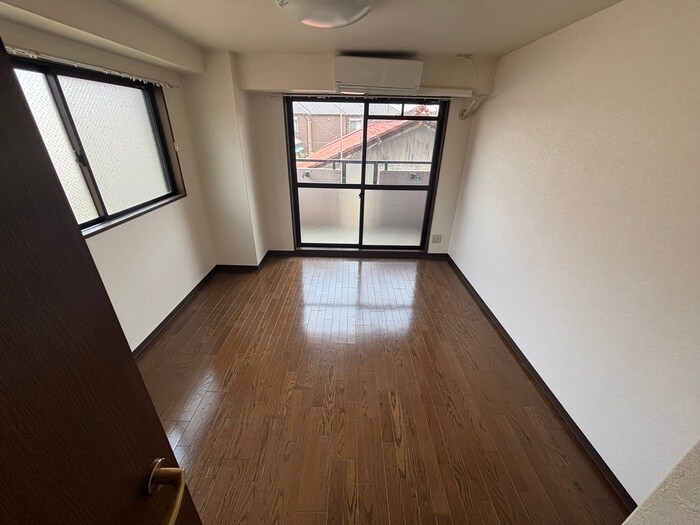 物件内観写真21　(居室)