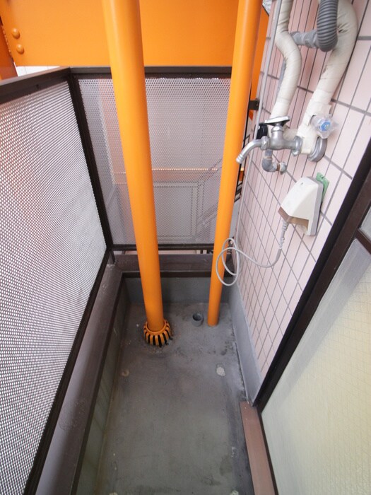 物件内観写真17　(洗濯機置場)