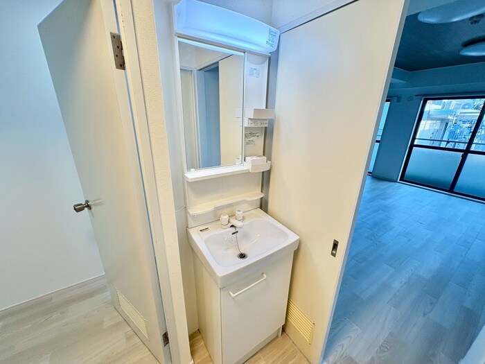 物件内観写真12　(洗面)