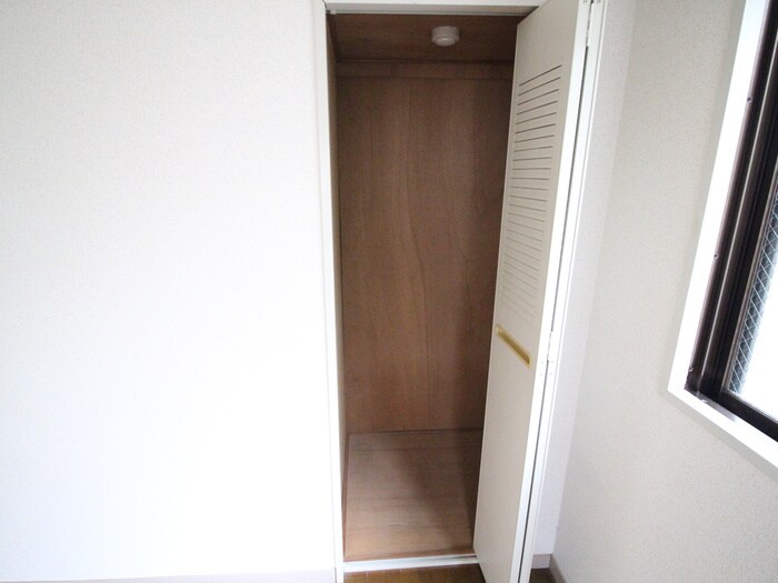 物件内観写真21　(収納)