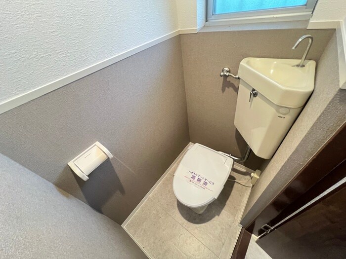 物件内観写真14　(トイレ)