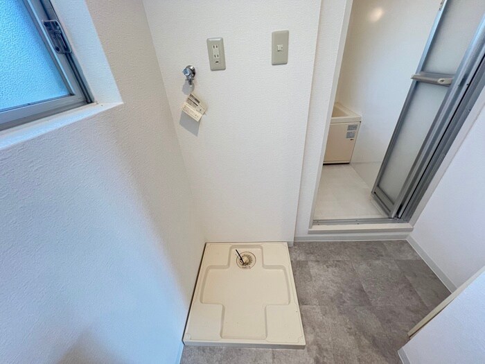 物件内観写真21　(洗濯機置場)