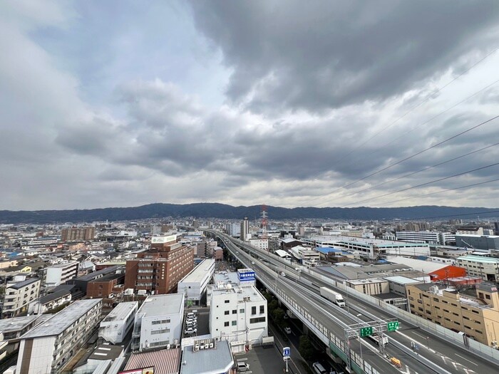 物件内観写真20　(室内からの展望)