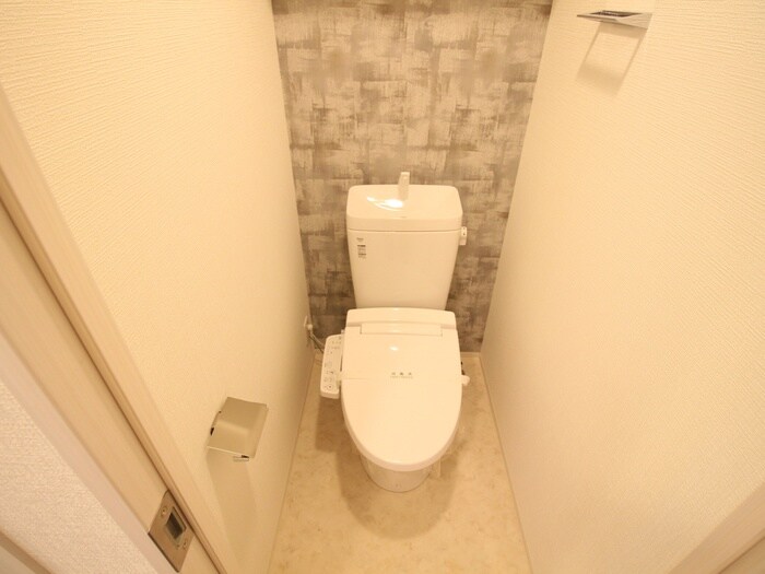 物件内観写真9　(トイレ)