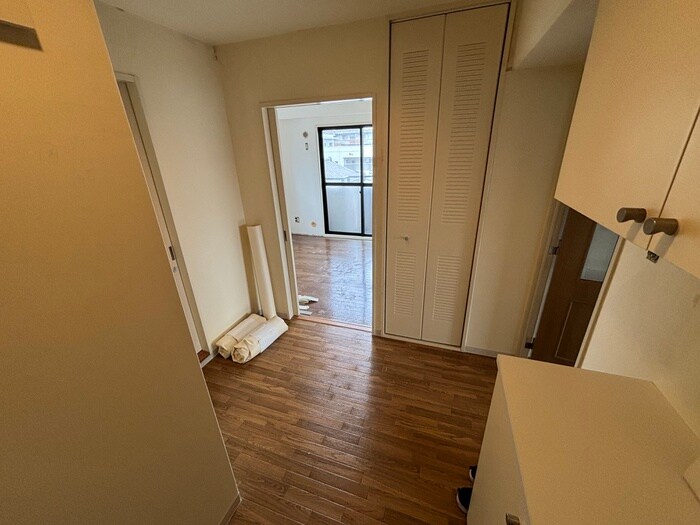 物件内観写真19　(廊下)