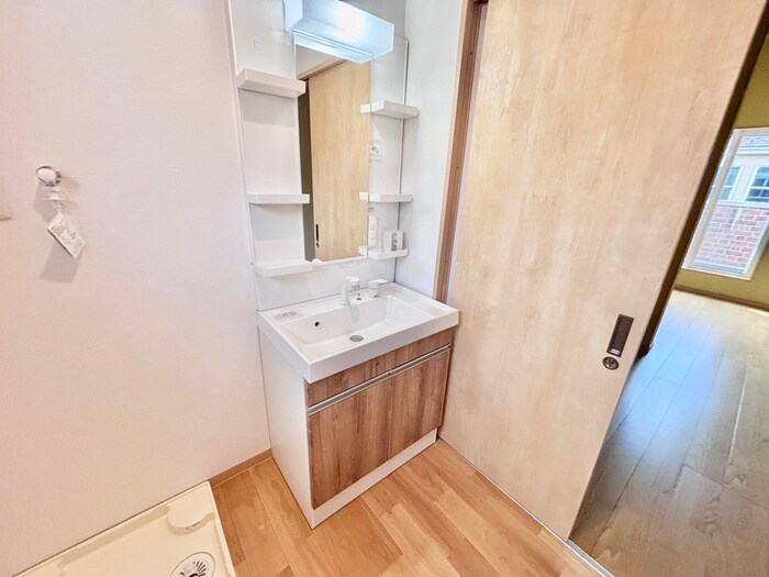 物件内観写真9　(洗面)