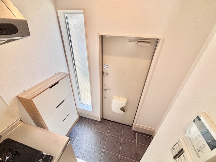 物件内観写真18　(玄関)
