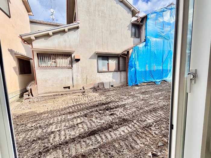 物件内観写真22　(室内からの展望)