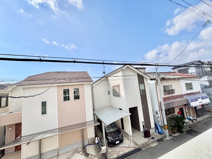 物件内観写真22　(室内からの展望)