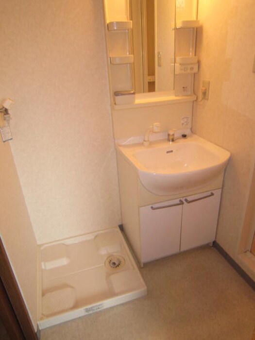 物件内観写真8　(トイレ)