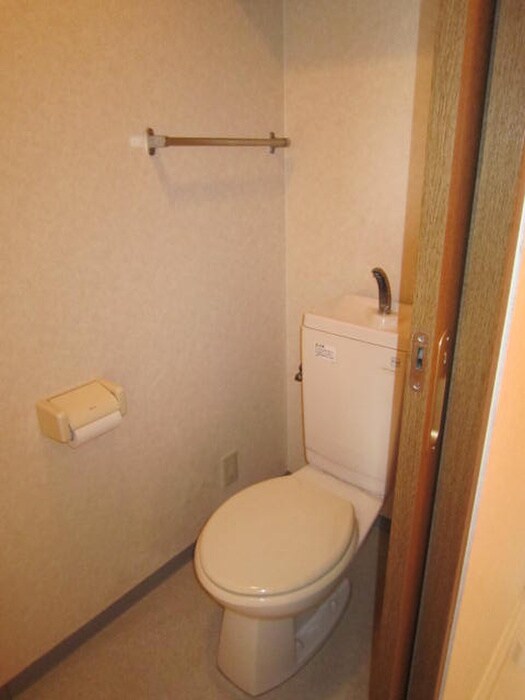 物件内観写真11　(トイレ)