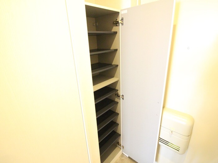 物件内観写真16　(靴箱)