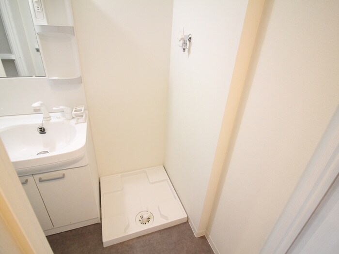 物件内観写真20　(洗濯機置場)