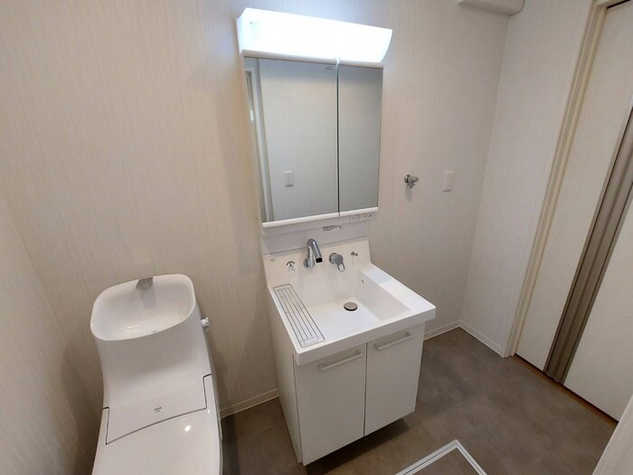 物件内観写真13　(洗面)