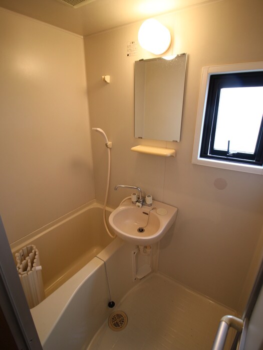 物件内観写真7　(バス／シャワールーム等)