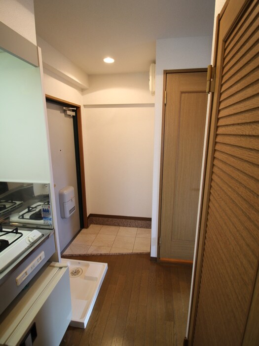 物件内観写真13　(廊下)