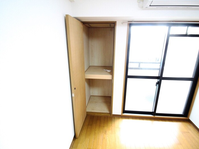 物件内観写真13　(収納)