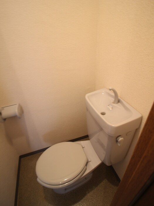 物件内観写真18　(トイレ)