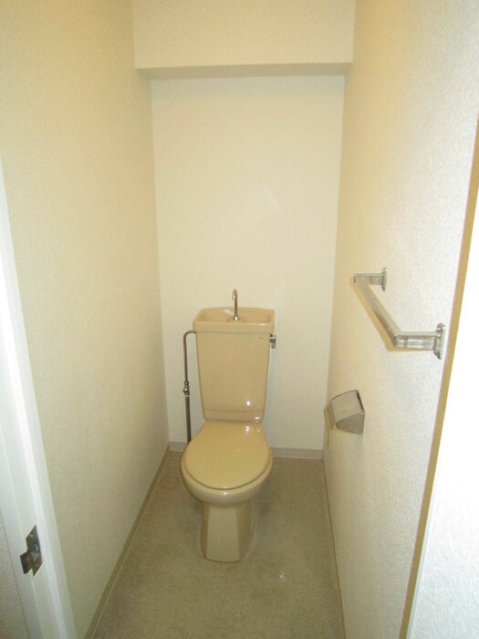 物件内観写真15　(トイレ)