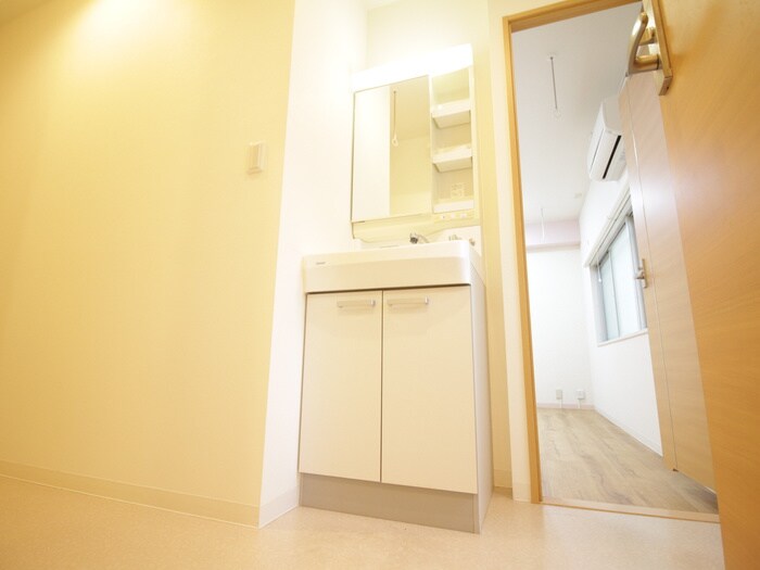 物件内観写真13　(洗面)