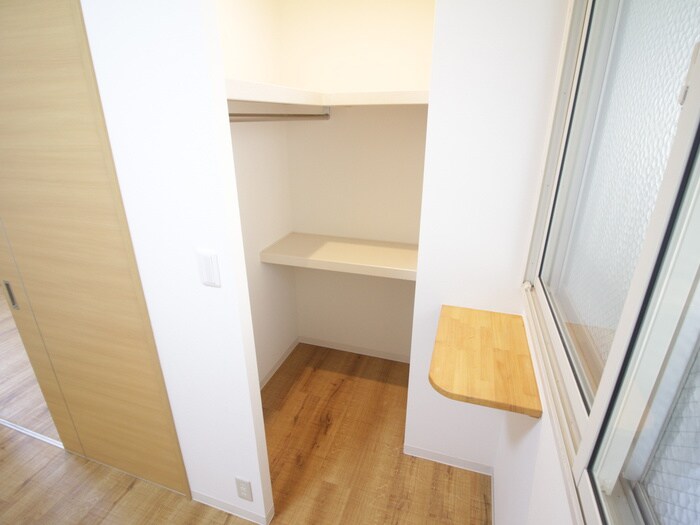 物件内観写真16　(収納)