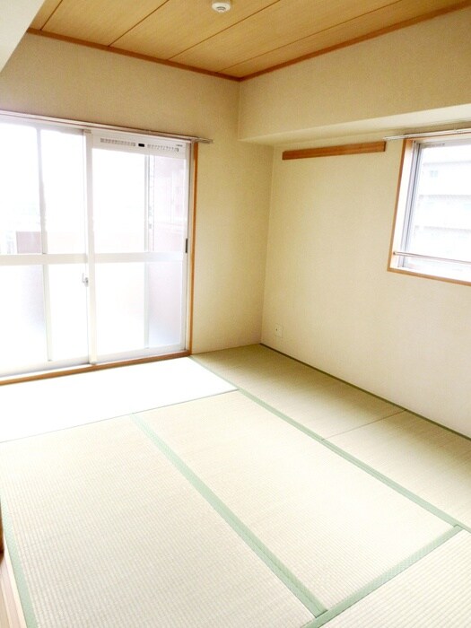 物件内観写真16　(室内からの展望)