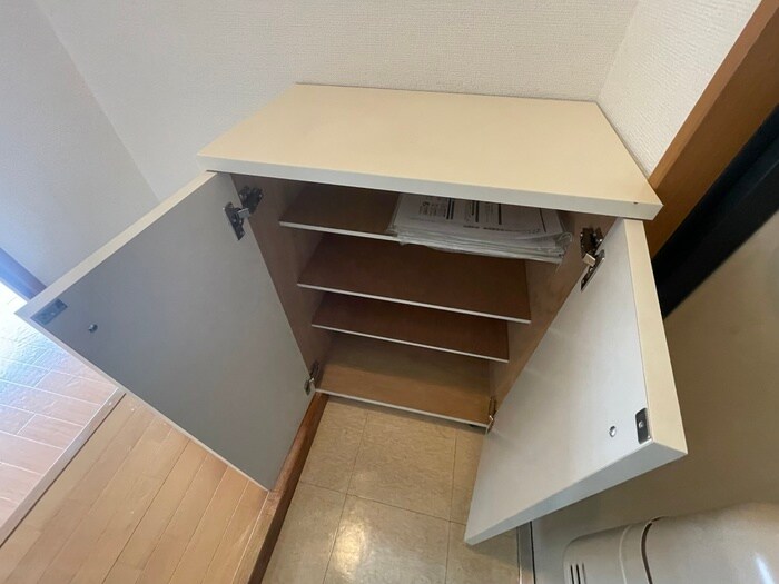 物件内観写真11　(靴箱)