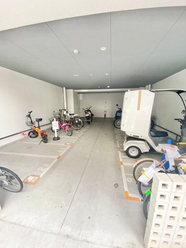 バイク置き場