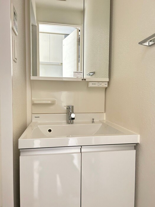 物件内観写真11　(洗面)